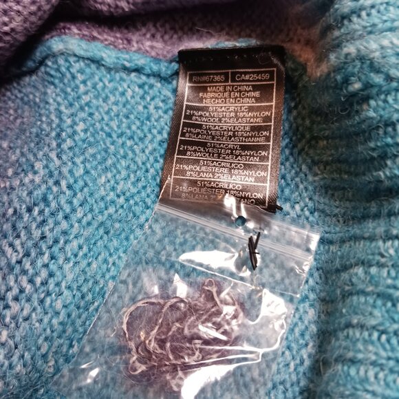 BB Dakota x Steve Madden Blue Stripe  Ombre Crewneck Sweater NWT  Size XS - Picture 12 of 15